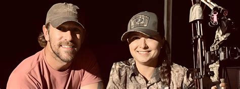 Pickle and Chase: Is the Swamp People Couple Still in a。